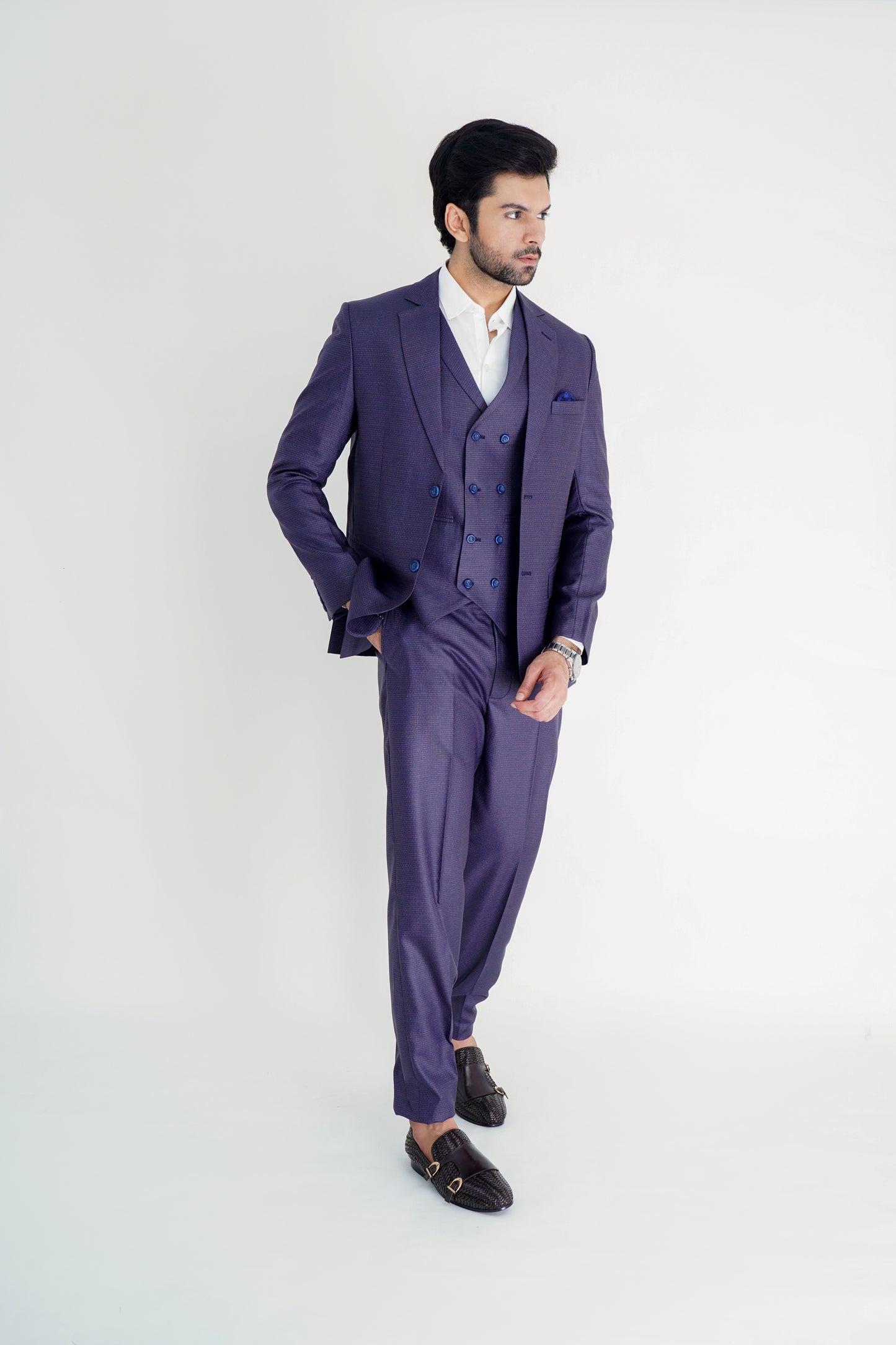 The Prestige Three-Piece Pant Suit – Elevate Your Presence, Command Attention