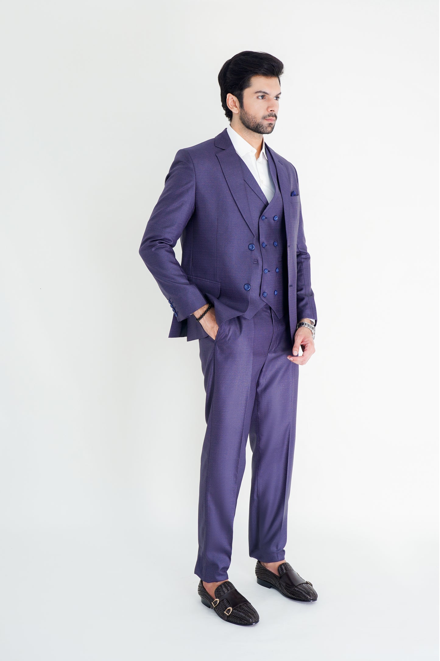 The Prestige Three-Piece Pant Suit – Elevate Your Presence, Command Attention