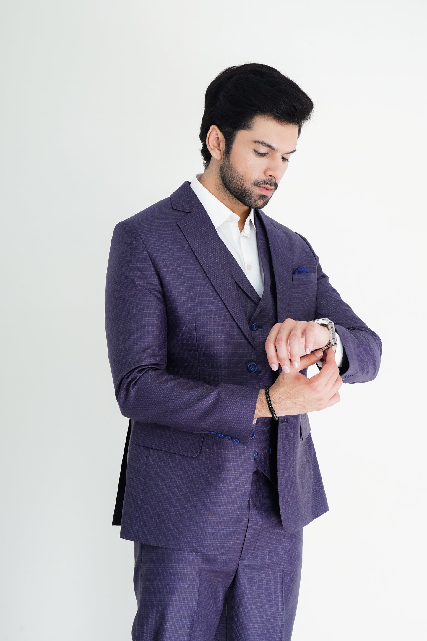 The Prestige Three-Piece Pant Suit – Elevate Your Presence, Command Attention