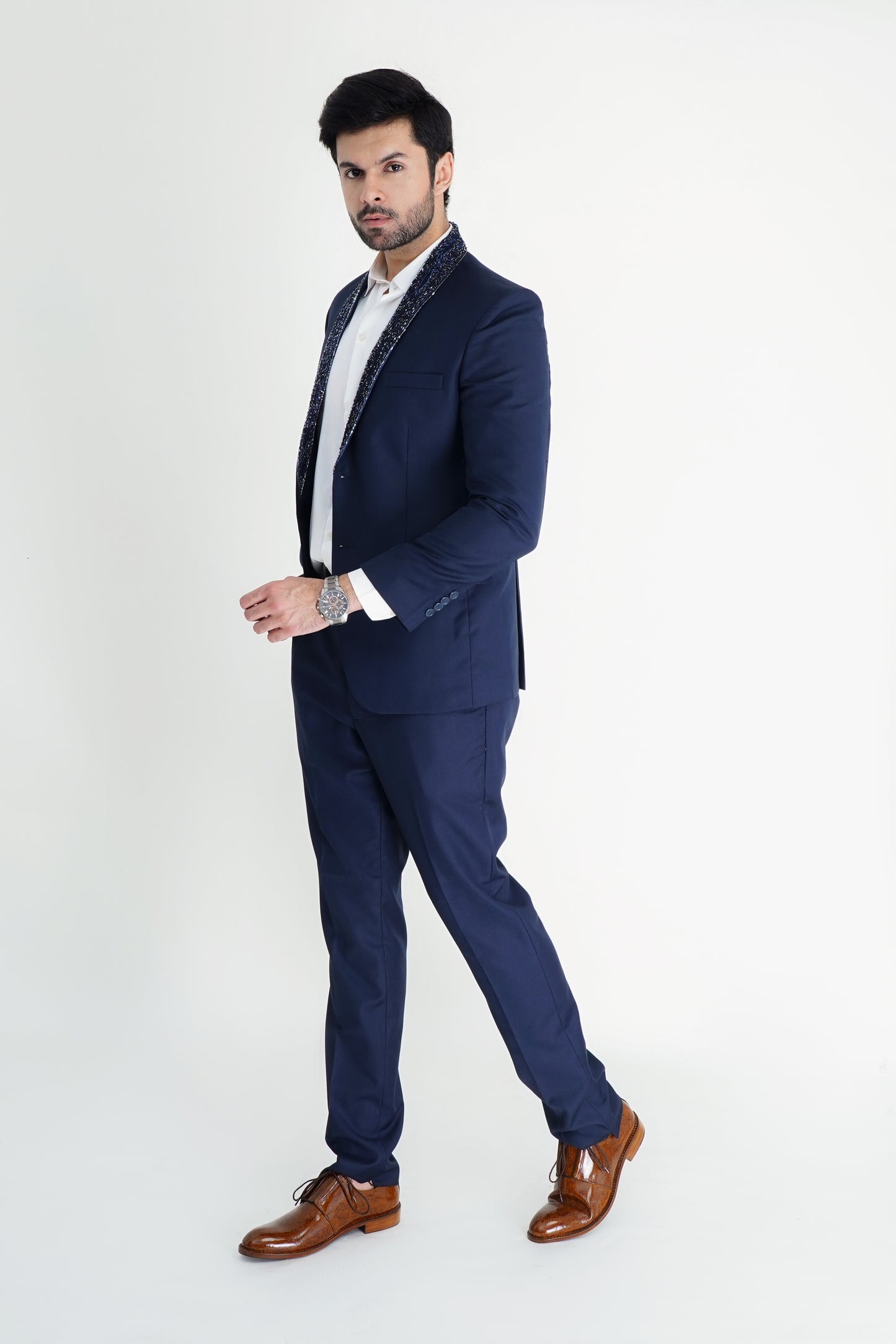 The Blue Elegance Two-Piece Pant Suit – Embroidered Collar for Modern Sophistication