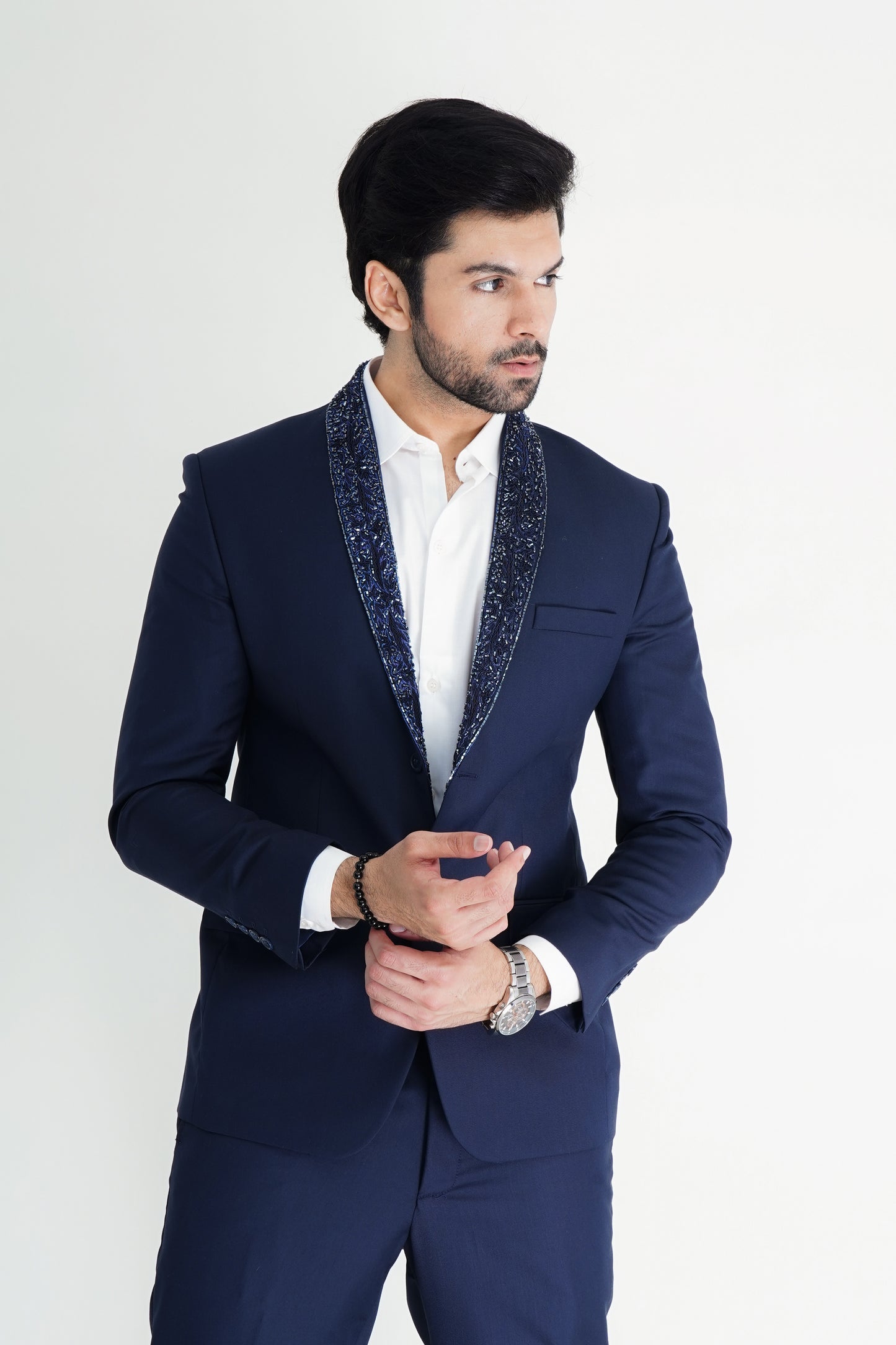 The Blue Elegance Two-Piece Pant Suit – Embroidered Collar for Modern Sophistication
