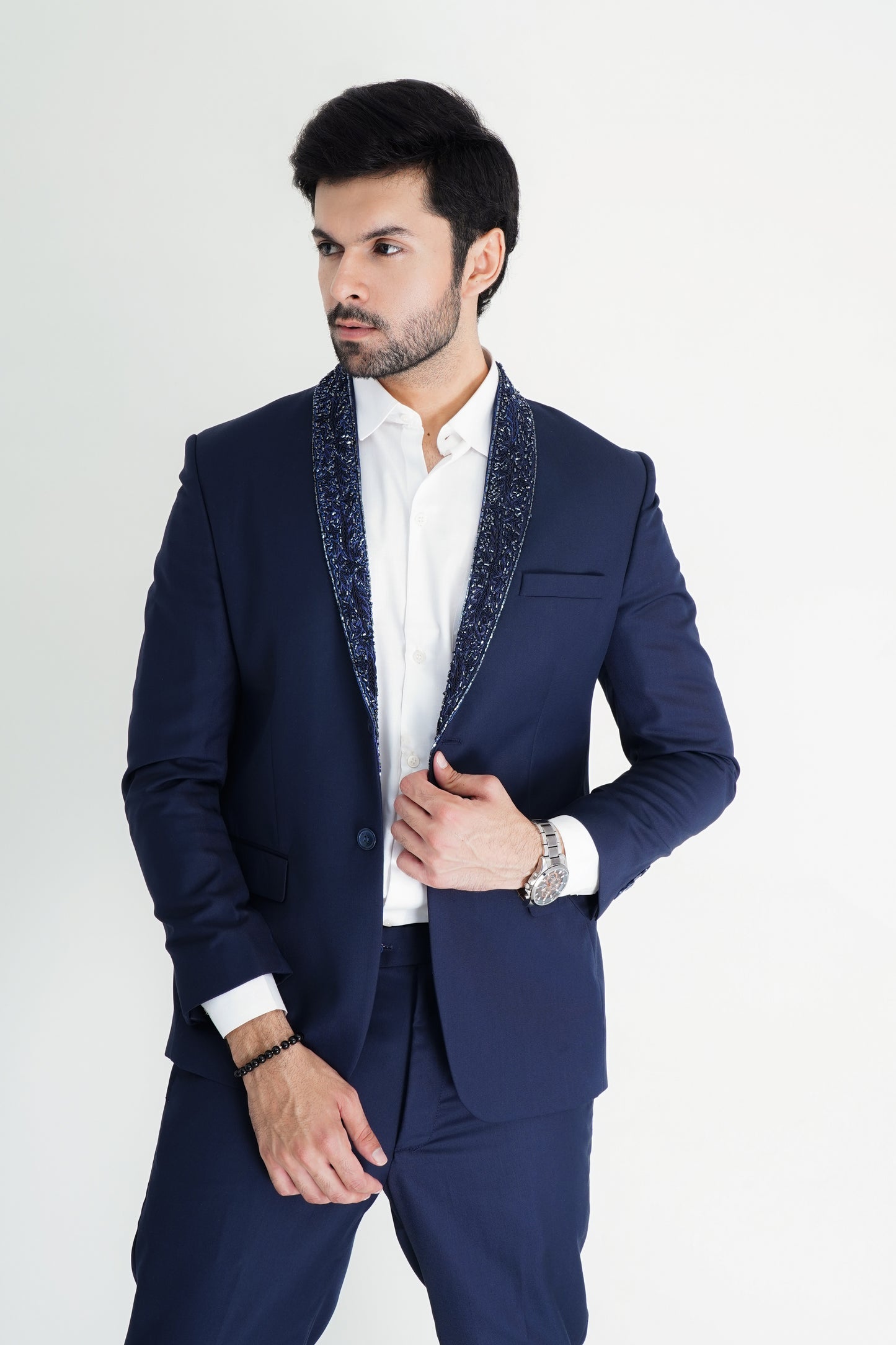 The Blue Elegance Two-Piece Pant Suit – Embroidered Collar for Modern Sophistication