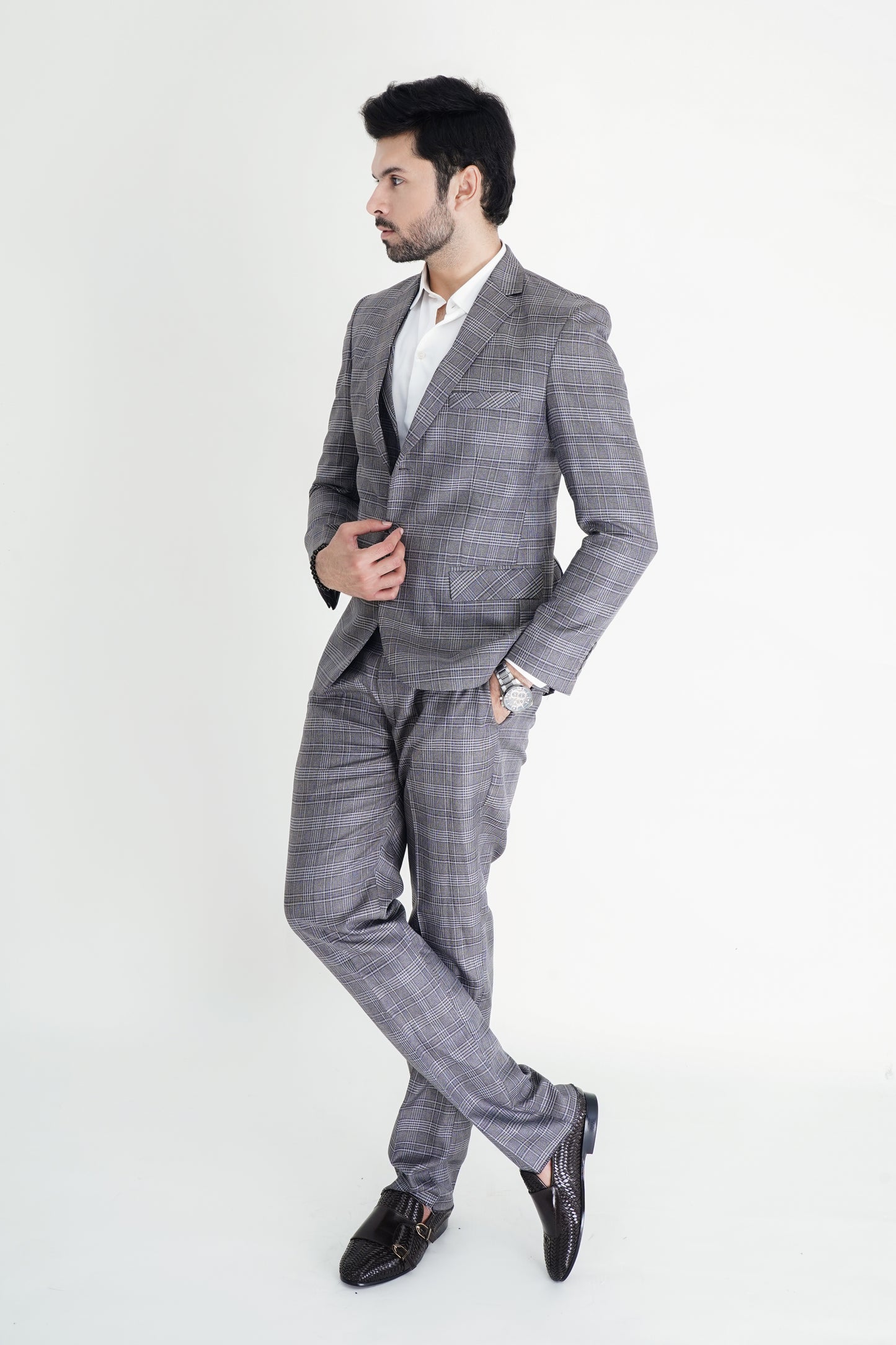 Double-Layered Check Suit – Premium Tailored Fit for a Modern Look