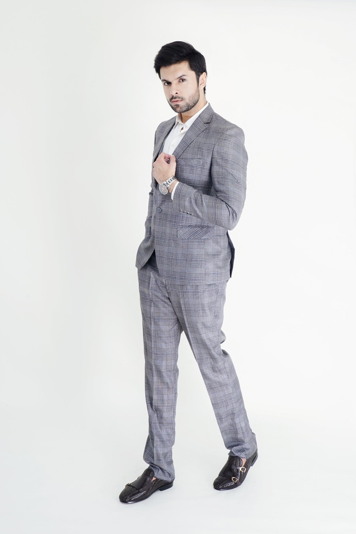 Double-Layered Check Suit – Premium Tailored Fit for a Modern Look