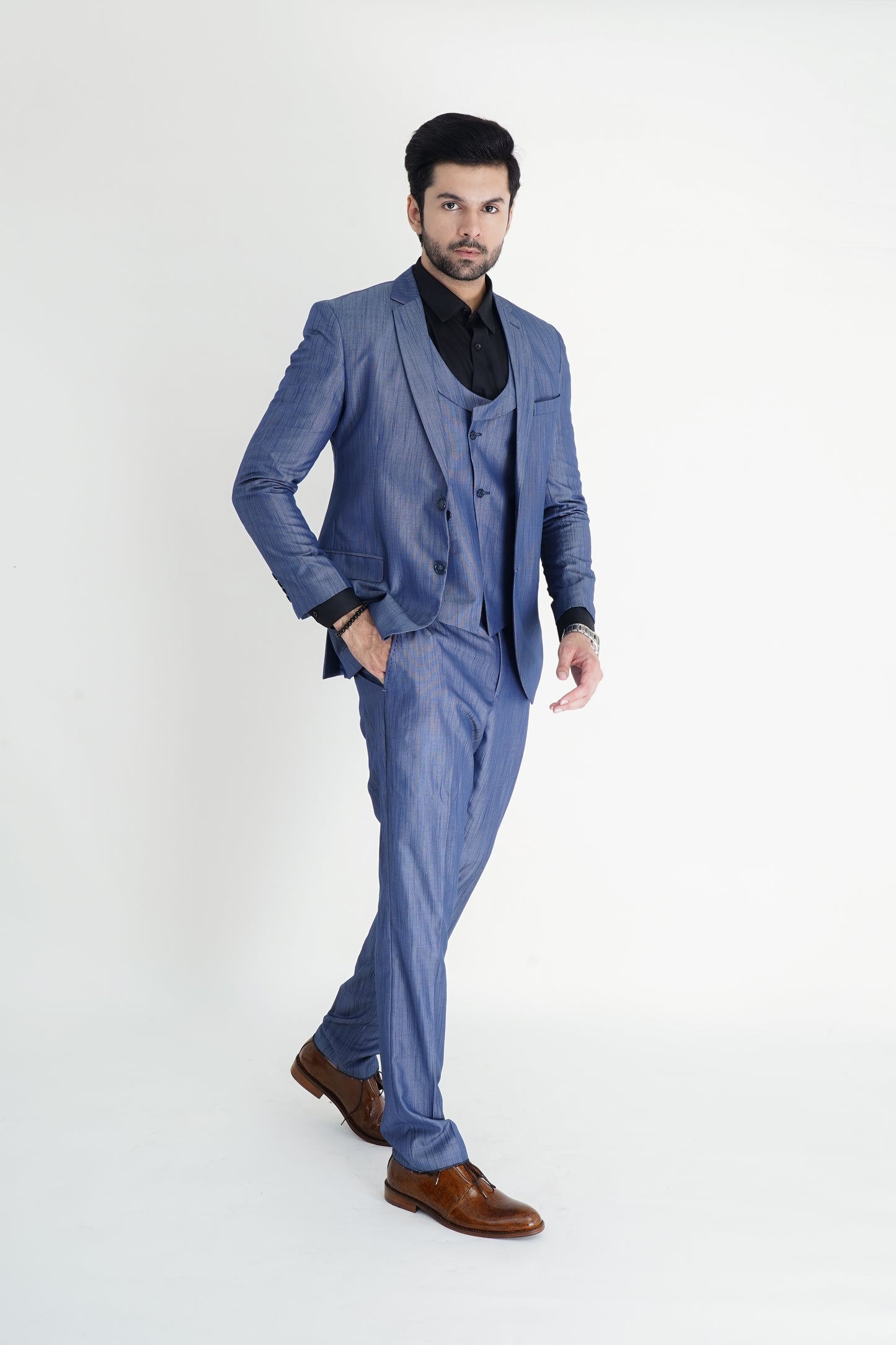 The Elite Three-Piece Pant Suit – Command, Elegance, and Sophistication in One