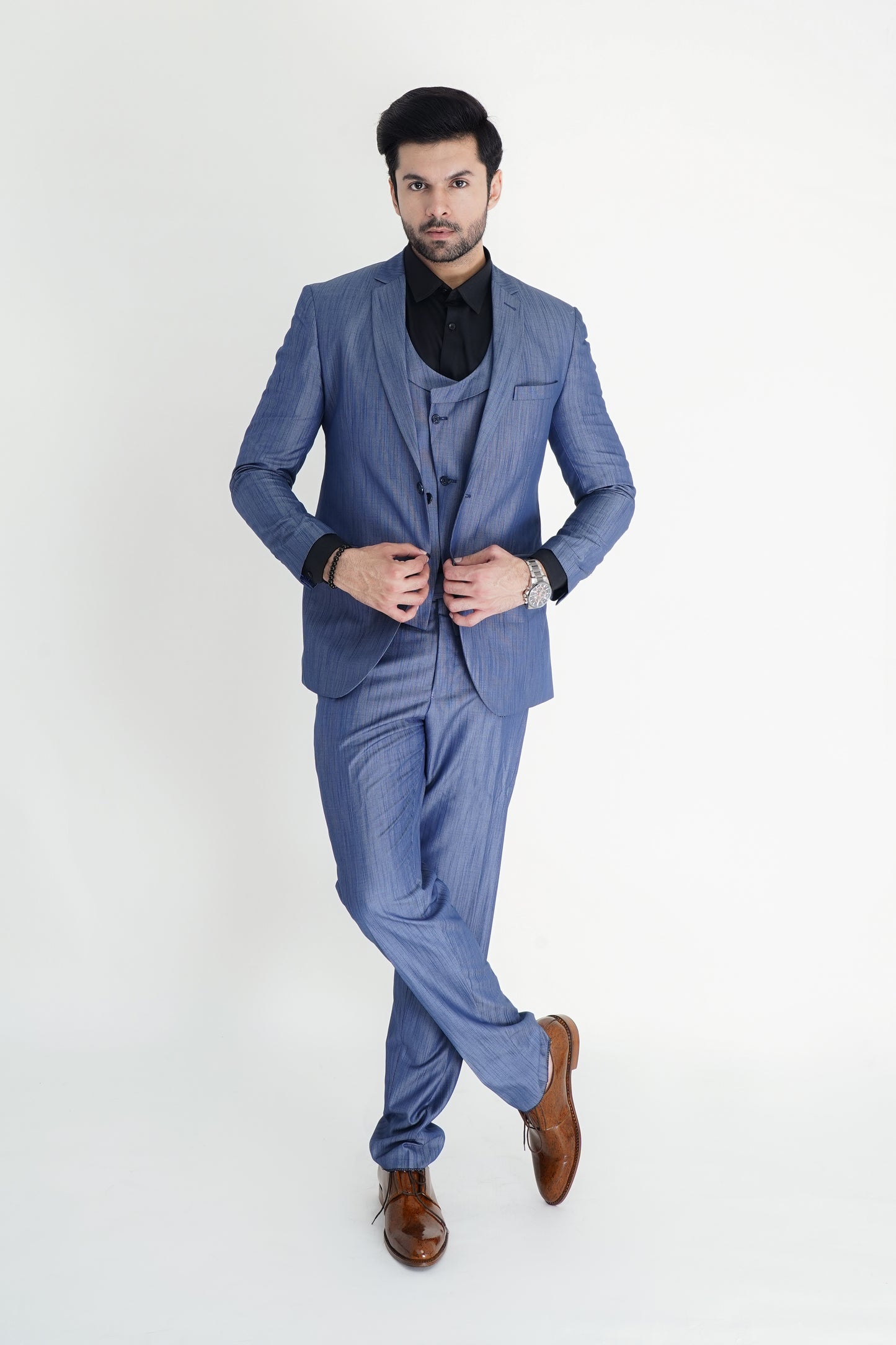 The Elite Three-Piece Pant Suit – Command, Elegance, and Sophistication in One