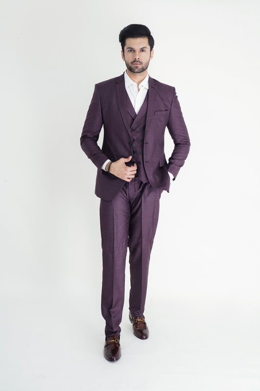 The Bold Essence Three-Piece Pant Suit – Where Confidence Meets Couture