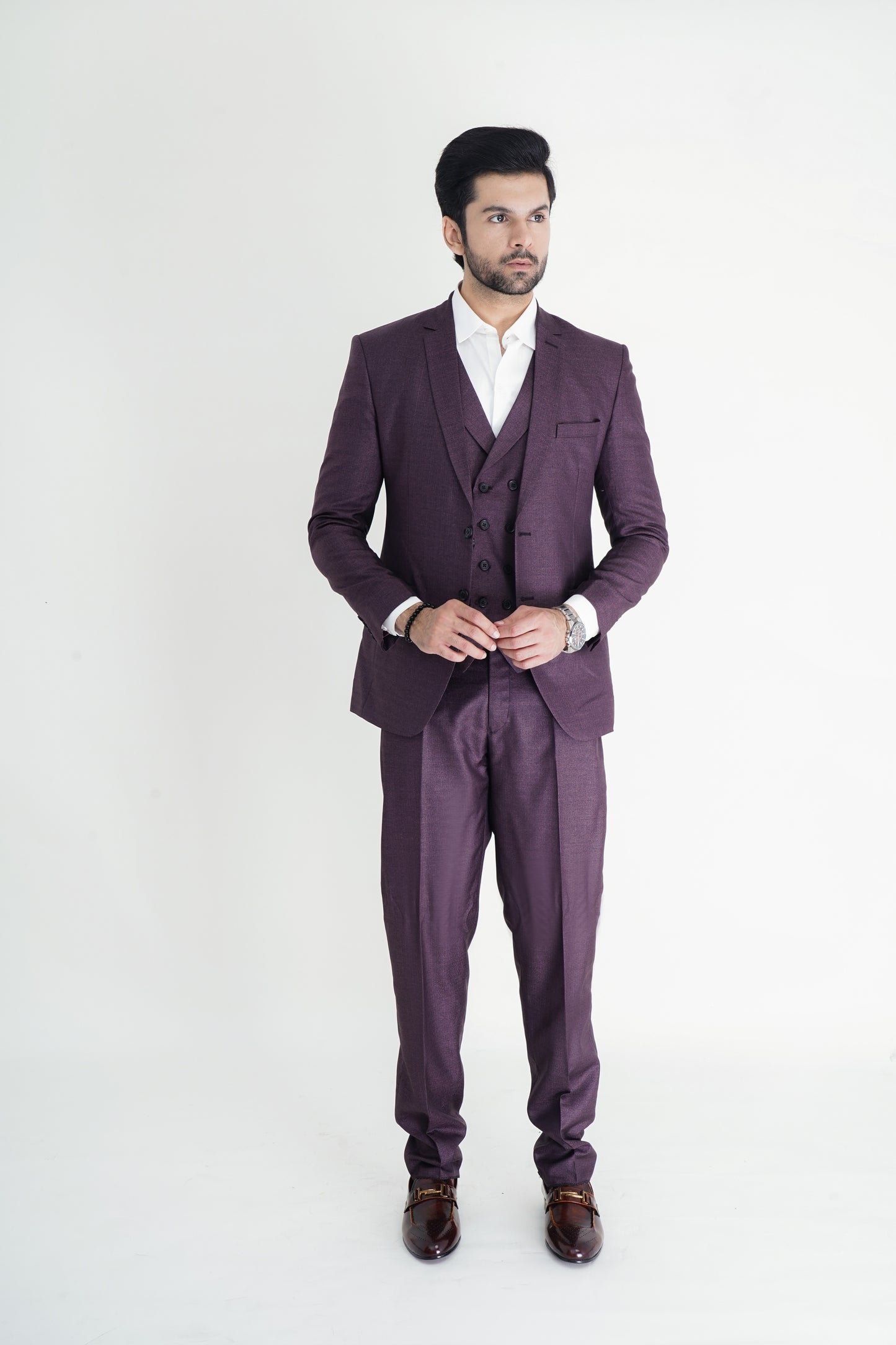 The Bold Essence Three-Piece Pant Suit – Where Confidence Meets Couture